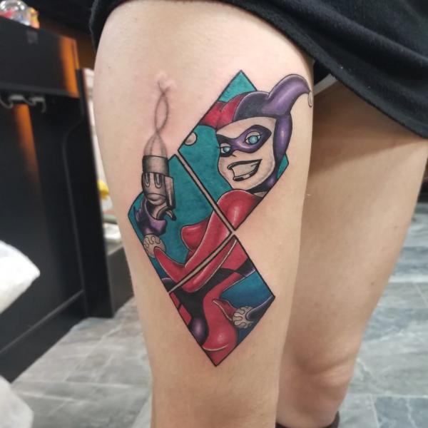 Batman Harley Quinn with gun diamond thigh tattoo