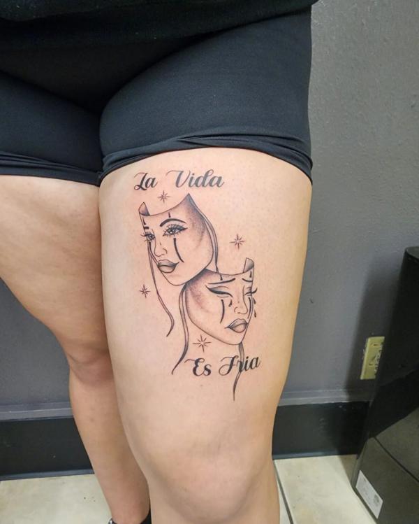 La Vida Es Fria Script with Laugh Now Cry Later Masks 1229x1536 1