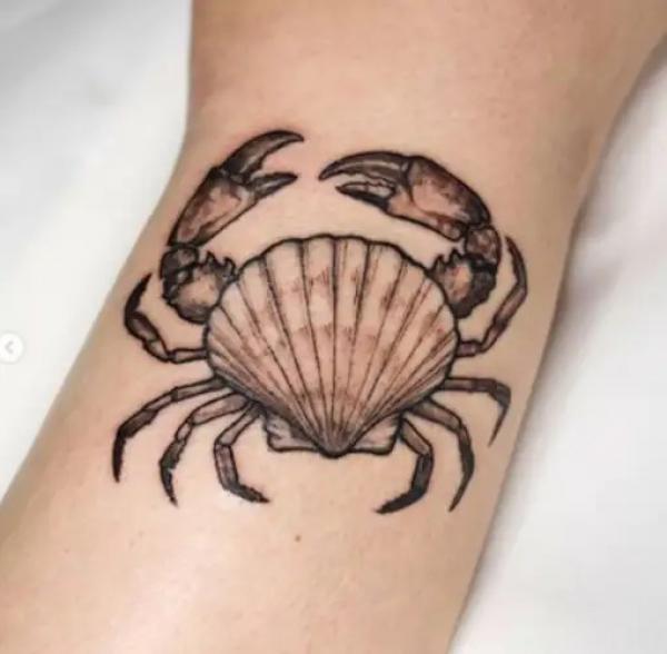 Shell Cancer crab tattoo