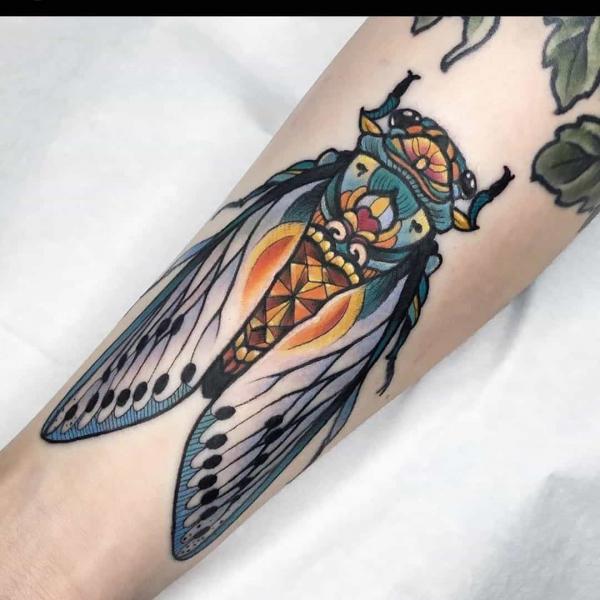 Traditional cicada with diamond tattoo
