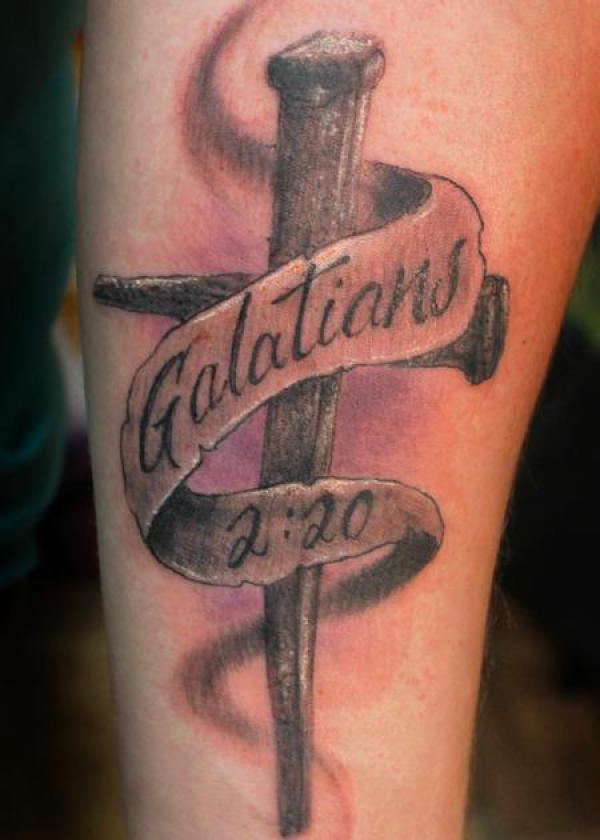 galatians 2 20 with cross tattoo