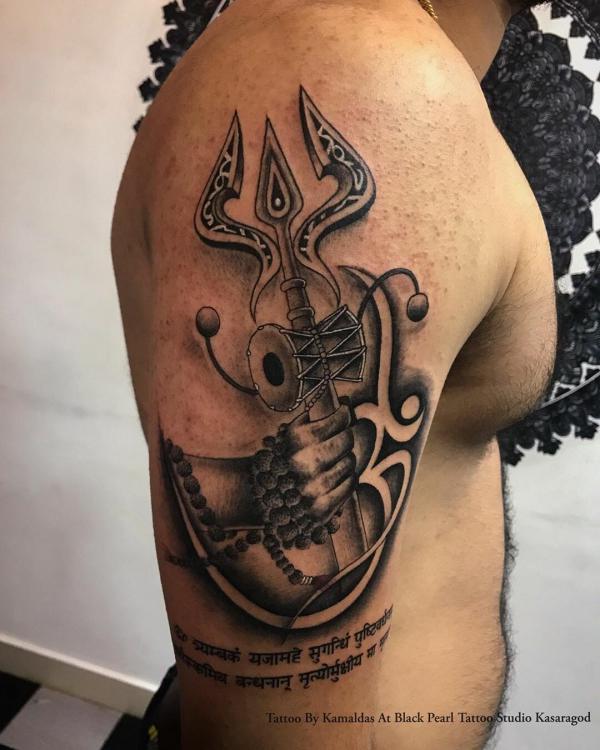 Tattoo uploaded by Rtattoo studio • #trishultattoo🔱#shivshankar  #lordshiva❤ #ShivShambhotattoo #shivatemple #lordshivatemple #mahadev  #trishultattoos #lordshiva❤ #rtattoo_studio #thirdeyeShivatattoo  #tattoostyle #mahakal🙏 #kedarnath #trishul • Tattoodo