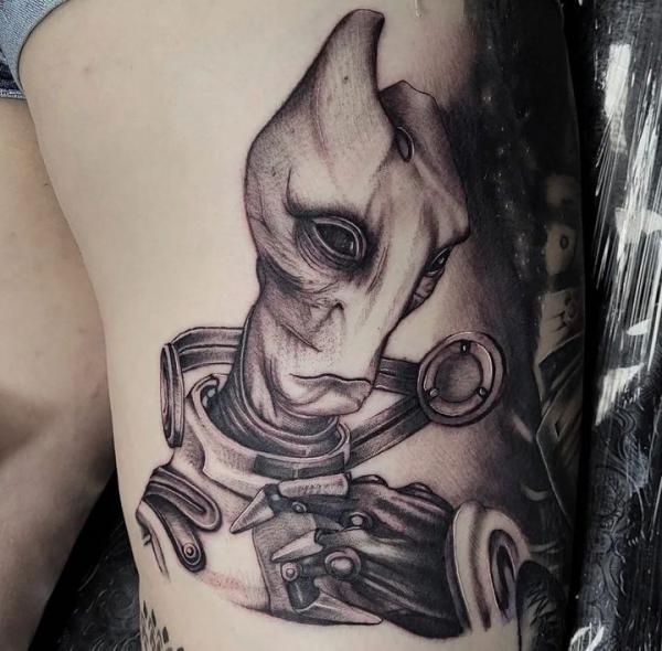 Mordin Solus tattoo thigh